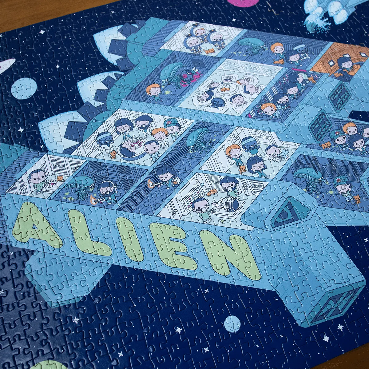 Alien 1000-Piece Puzzle