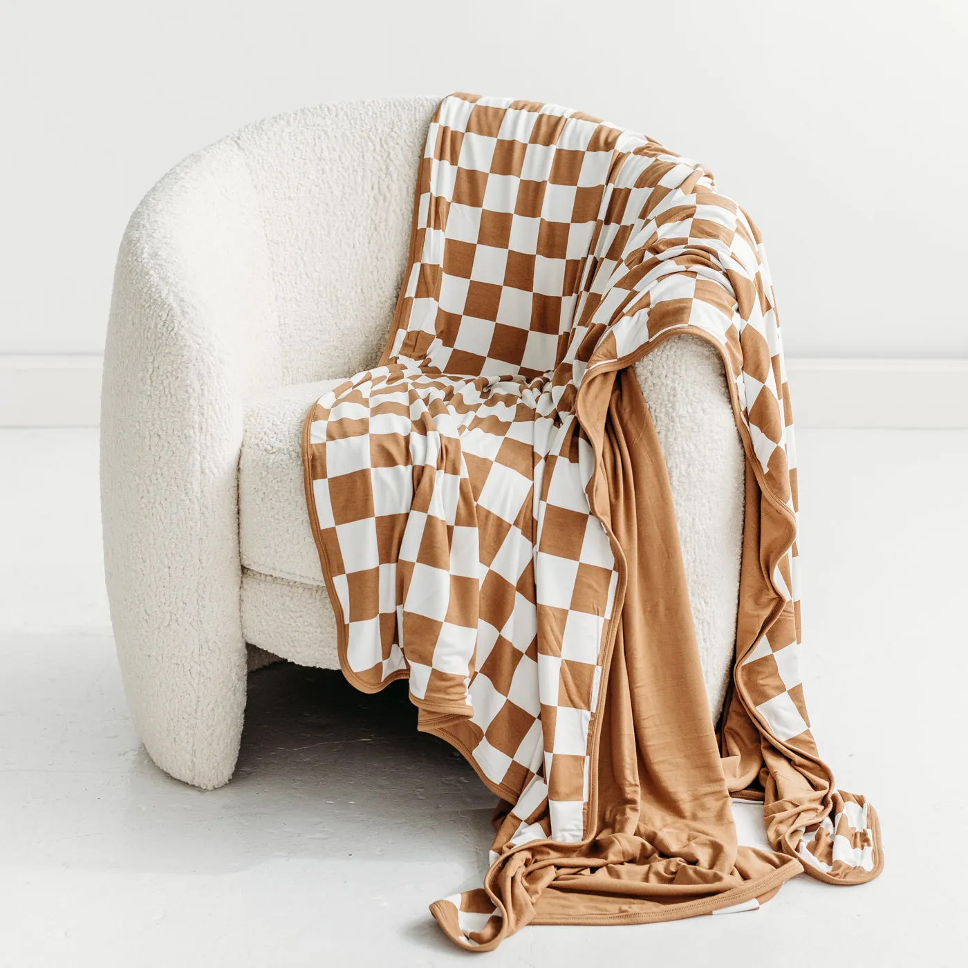 Caramel Checks Oversized Cloud Blanket®