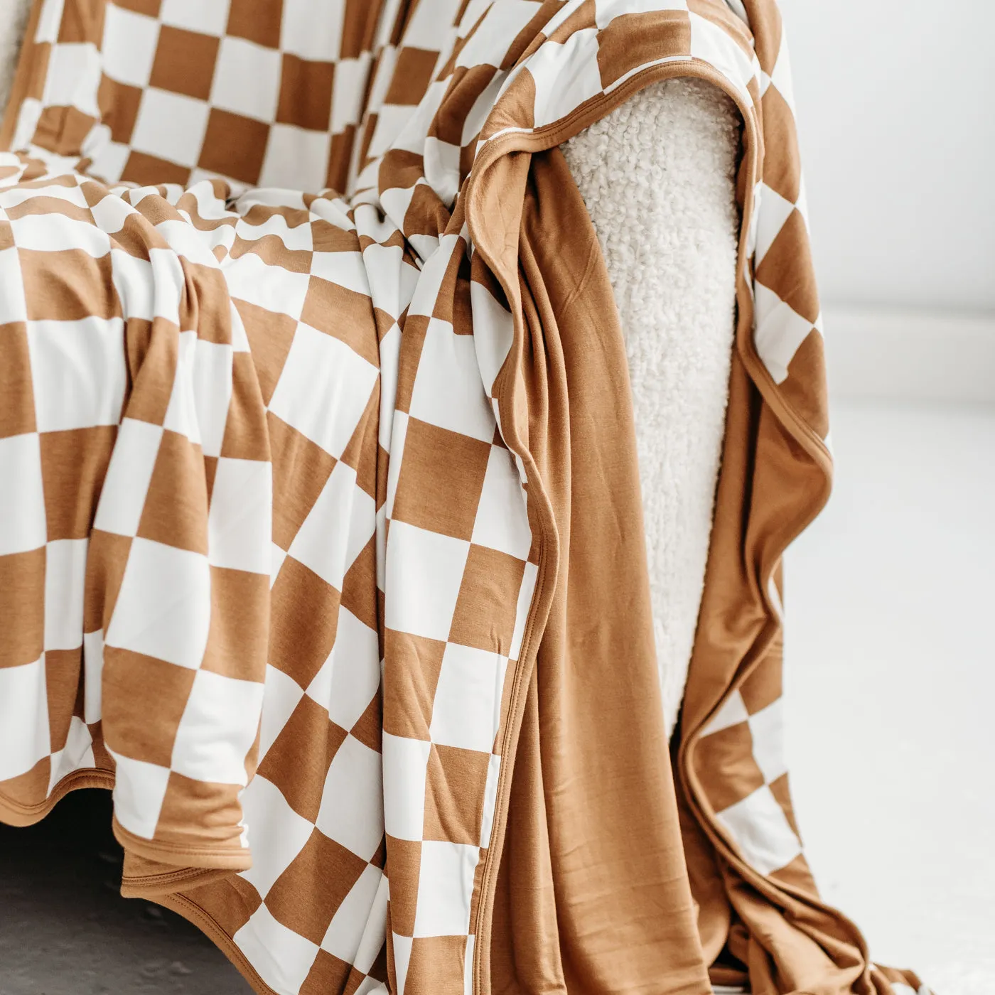 Caramel Checks Oversized Cloud Blanket®